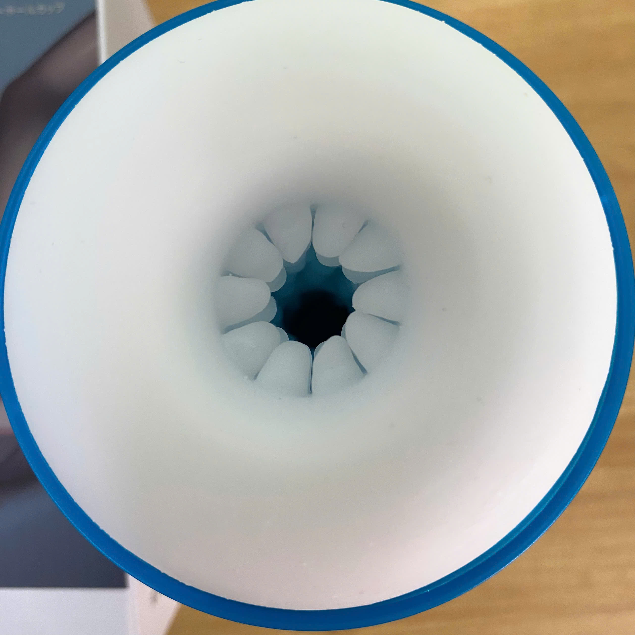 Cốc Thủ dâm Tự Động Mr.B B6  Rung Hút Đa Chế Độ, Nhỏ Gọn Tiện Dùng